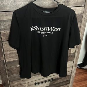 Black graphic Tshirt